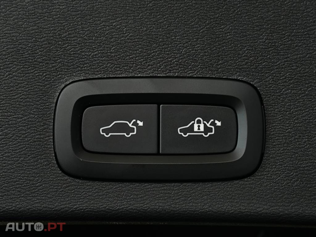 Volvo XC40 1.5 T5 PHEV Inscription Expression