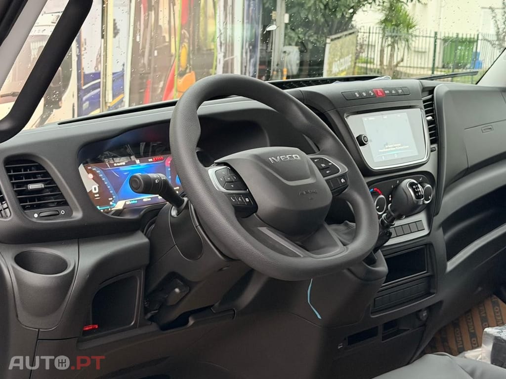 Iveco Daily 3.0 - 180 CV  7 LUGARES