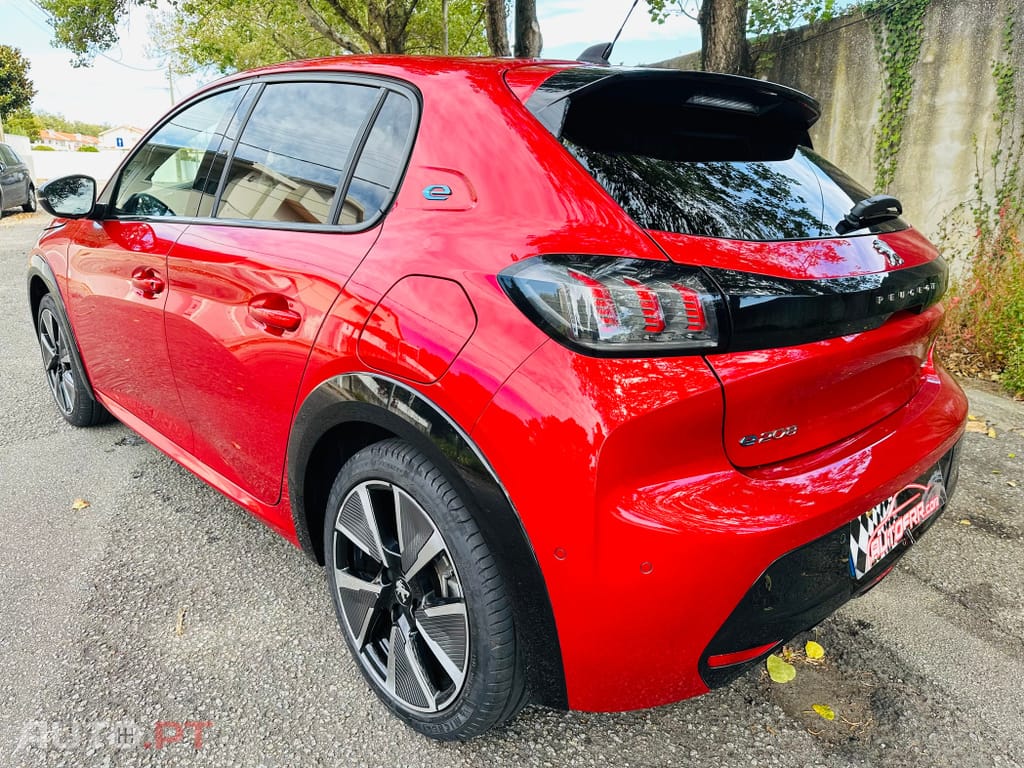 Peugeot 208 GT