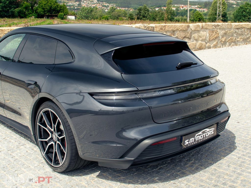 Porsche Taycan 4S Black Edition