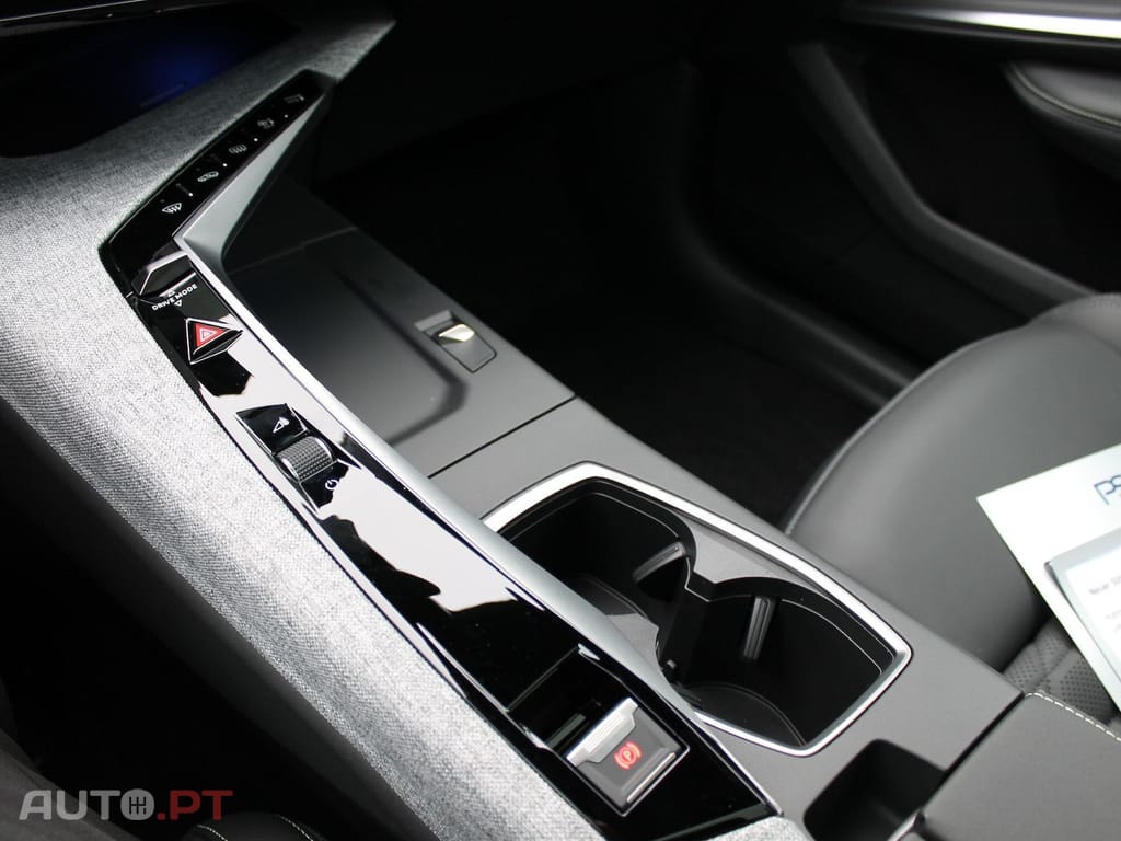 Peugeot E-5008 I.V.A DEDUTÍVEL GT