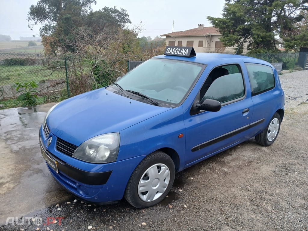 Renault Clio 1.2 8v
