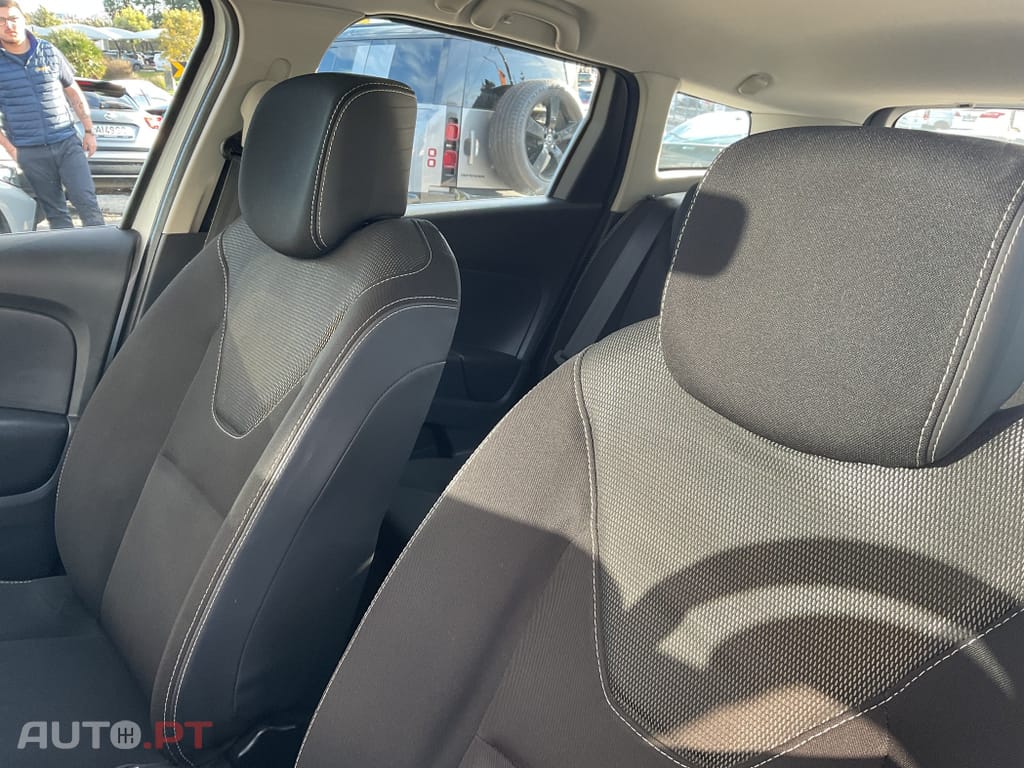 Renault Clio Sport Tourer 0.9 TCE Limited