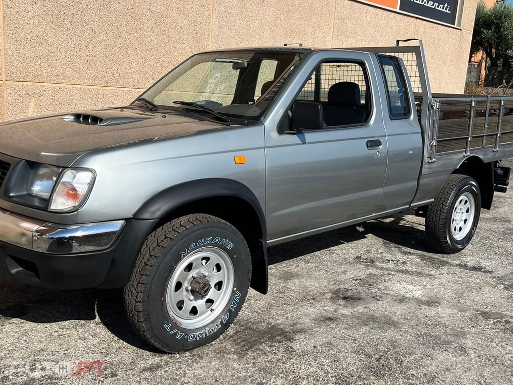 Nissan Navara 2.5 td
