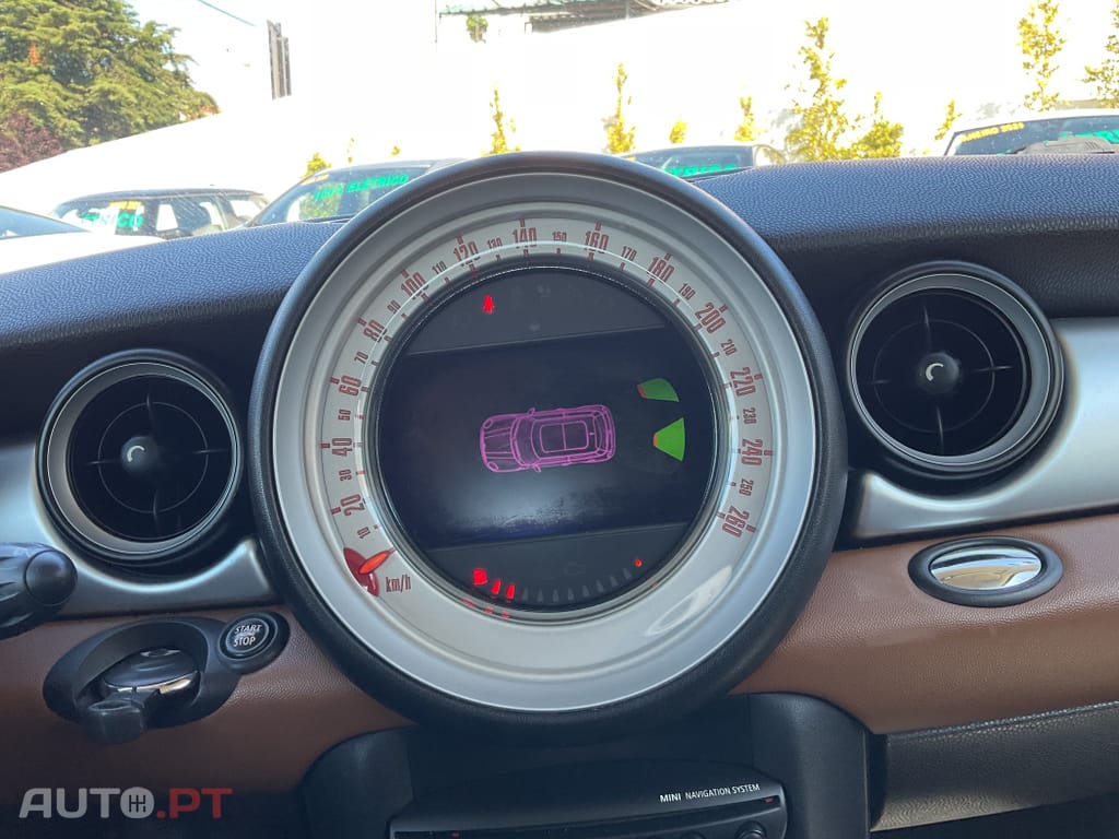 MINI Cooper Cooper D