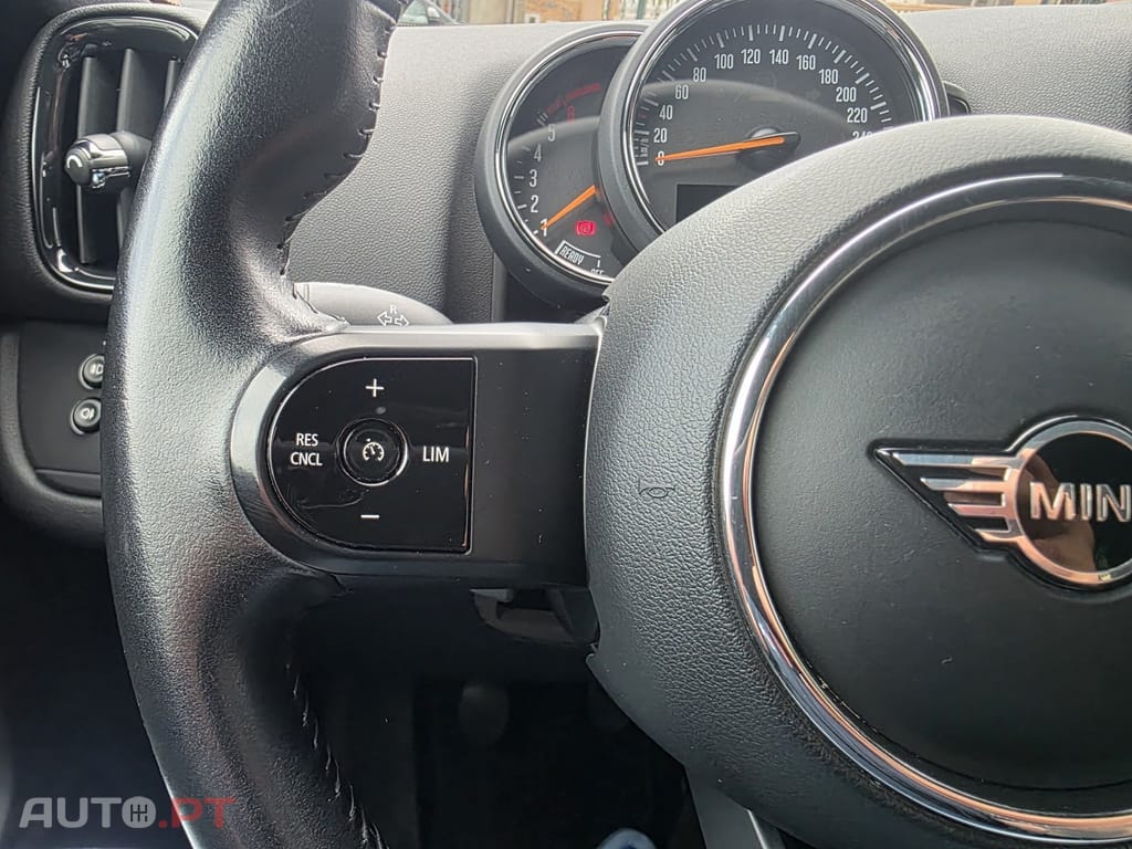 MINI Countryman One D