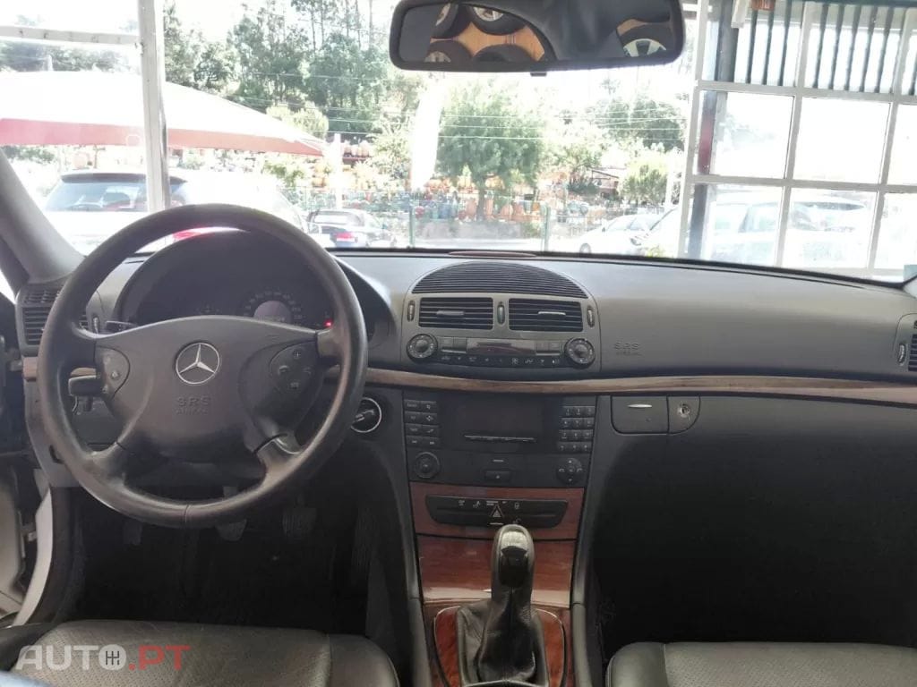 Mercedes-Benz E 220 CDI Elegance