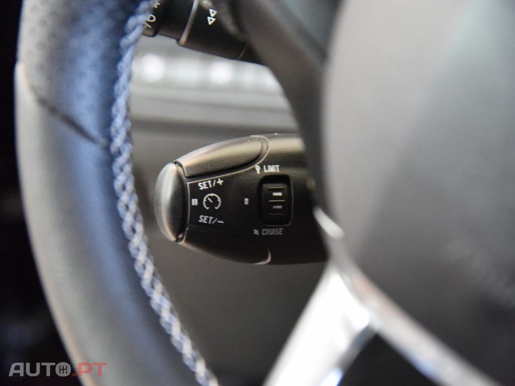 Peugeot 2008 1.6 e-HDi Allure