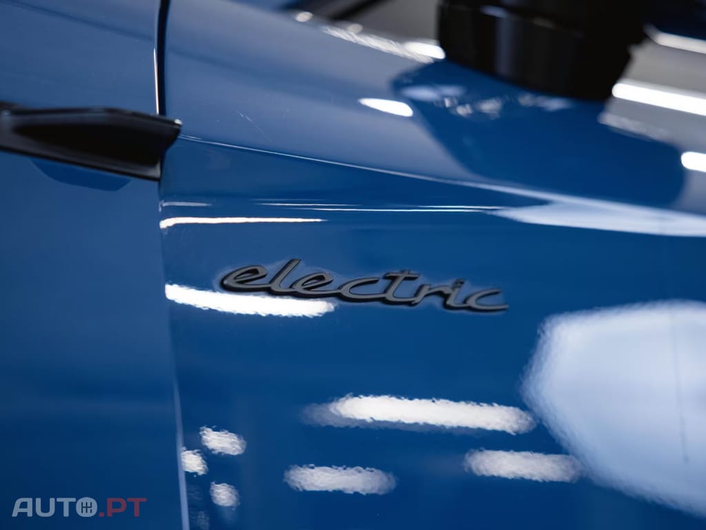 Porsche Taycan GTS I.V.A DEDUTIVEL 