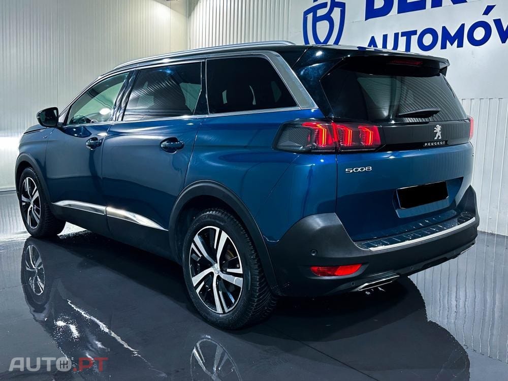 Peugeot 5008 Hybrid 136 e-DSC GT