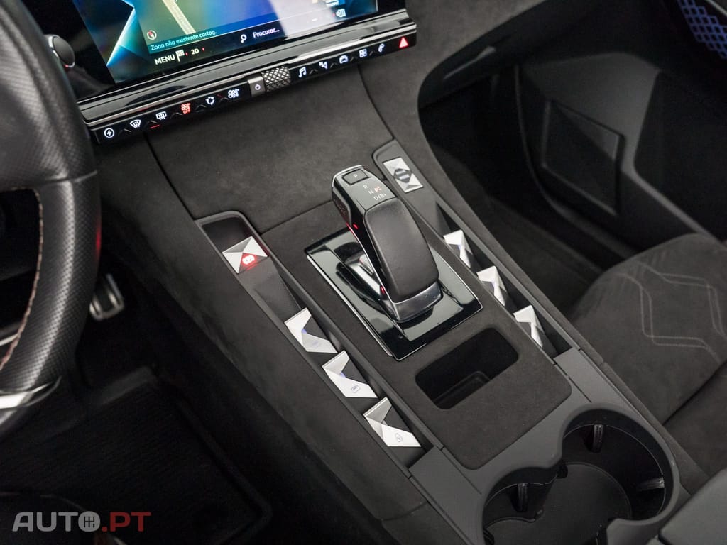 DS DS7 Crossback E-Tense Performance Line EAT8
