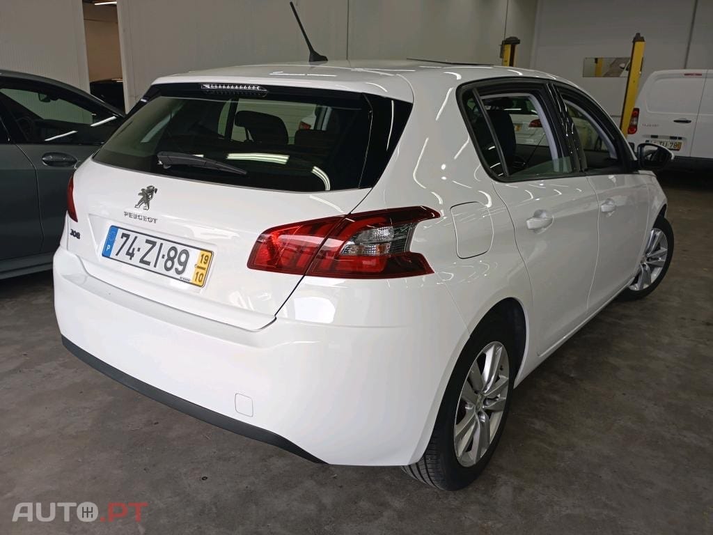 Peugeot 308 1.5 BlueHDi Business Line