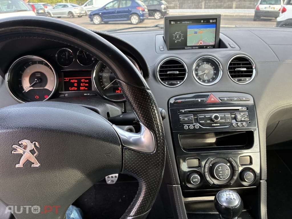 Peugeot RCZ 2.0 HDi 130g