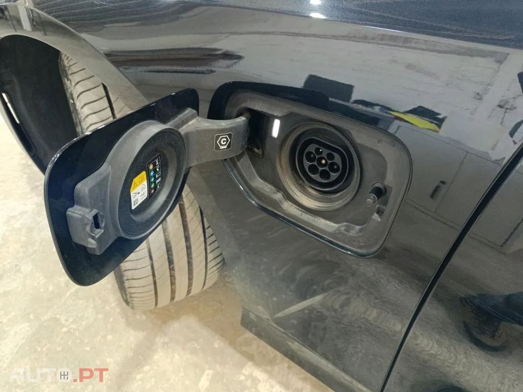 BMW 320 e Touring Auto