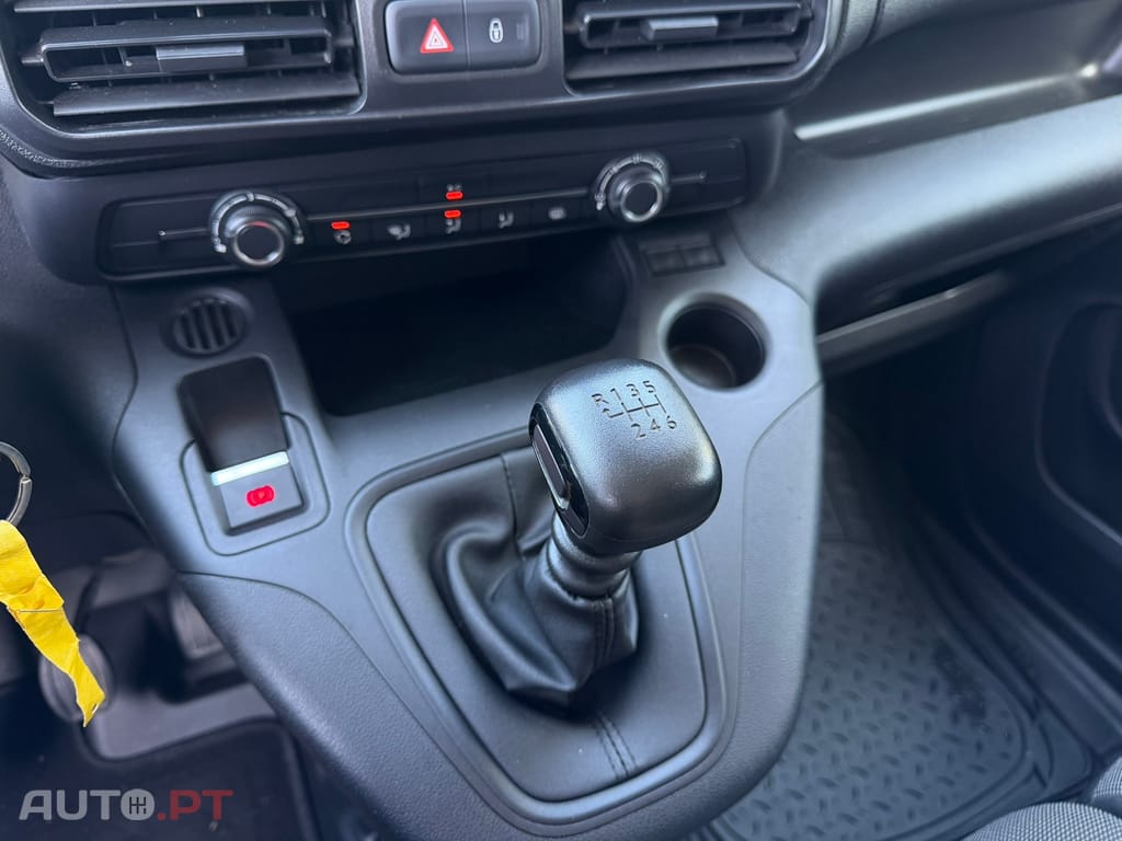 Peugeot Partner 1.5 BlueHDi Premium Standard