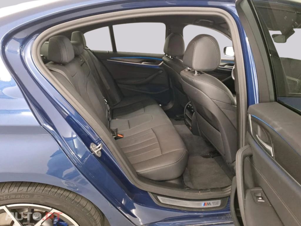 BMW 530 I.V.A DEDUTIVEL 