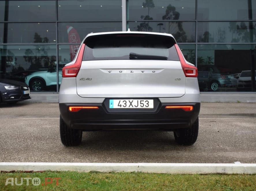Volvo XC40 2.0 D3 Momentum
