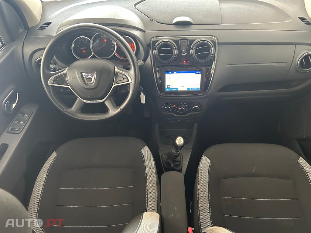 Dacia Lodgy 1.5 dCi Stepway 7L