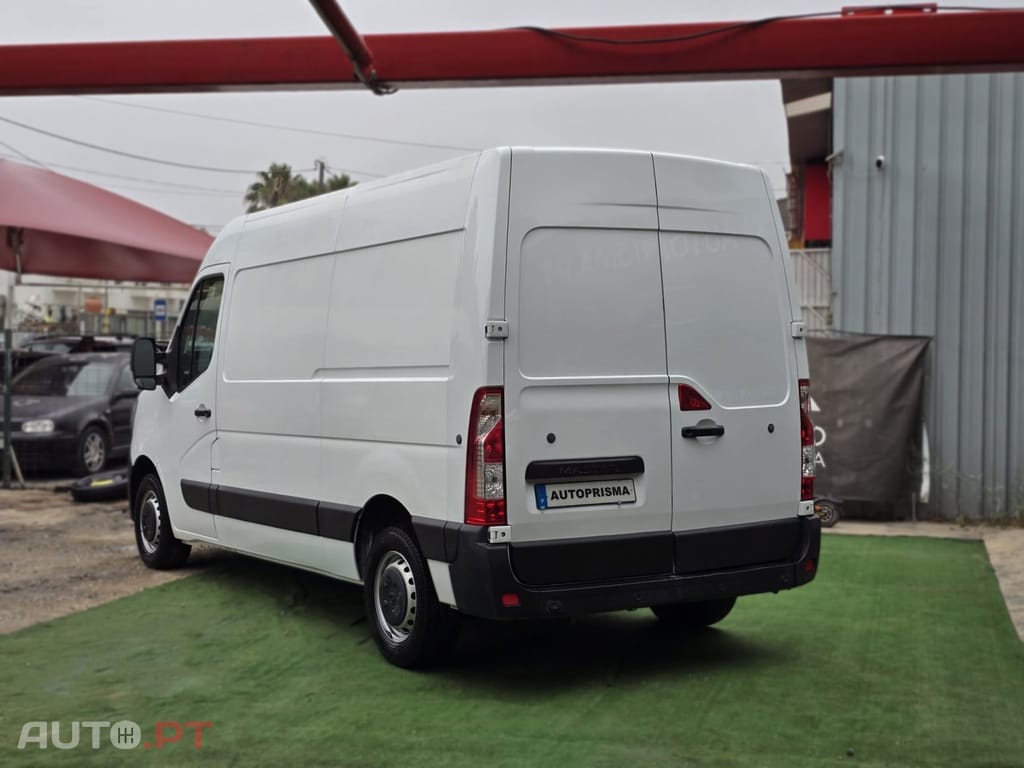 Renault Master 2.3 dCi 100.33 L2H2