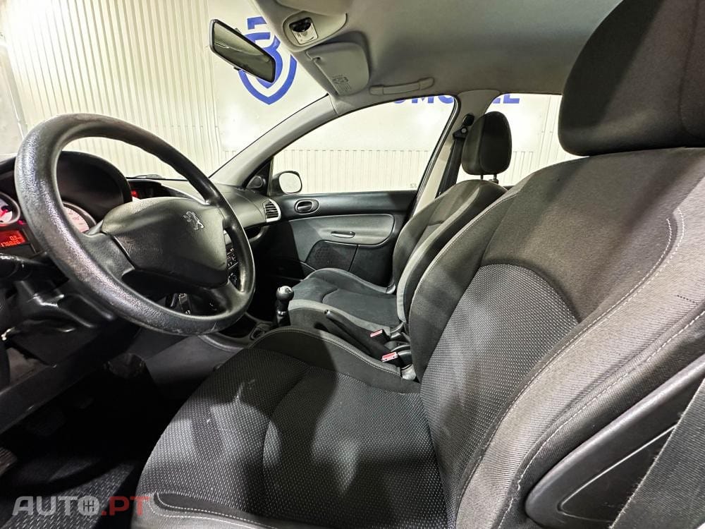 Peugeot 206 1.1i 60cv Sport Line