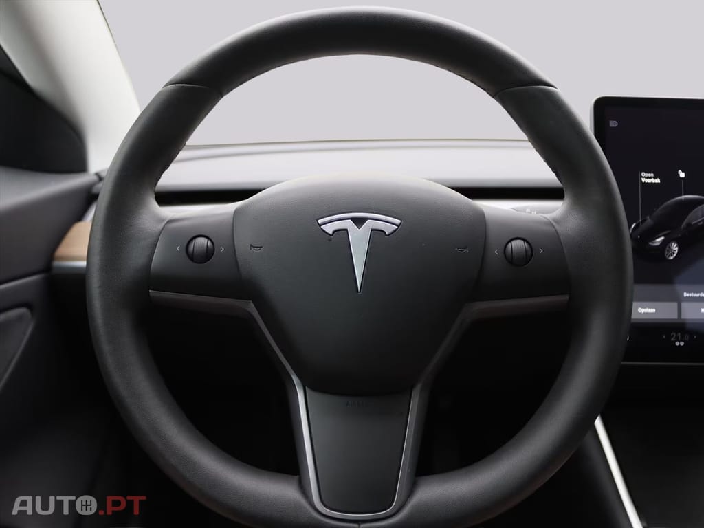Tesla Model 3 Long-Range AWD I.V.A DEDUTÍVEL