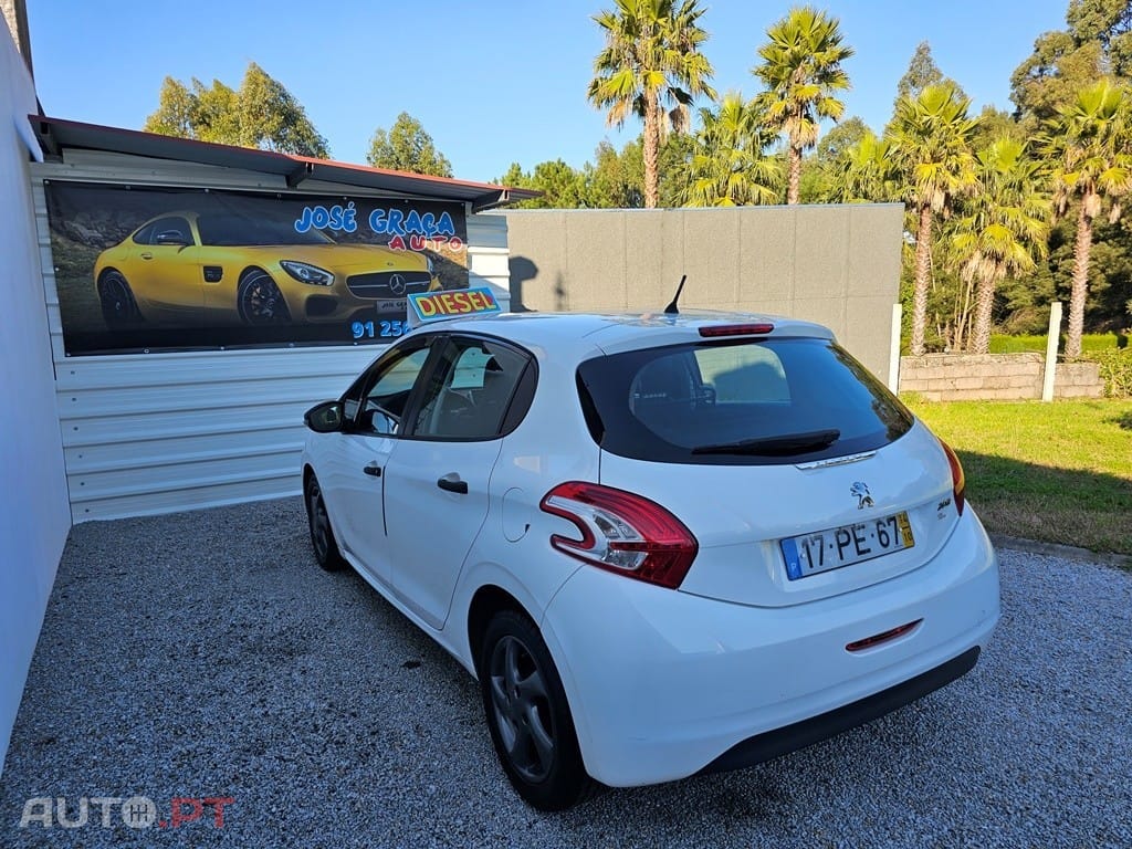 Peugeot 208 1.4 HDi Van