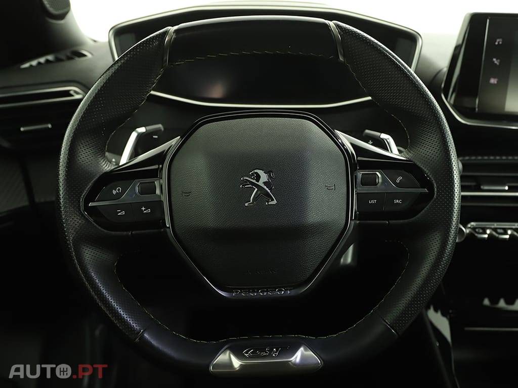 Peugeot 2008 2008 1.2 PureTech GT EAT8