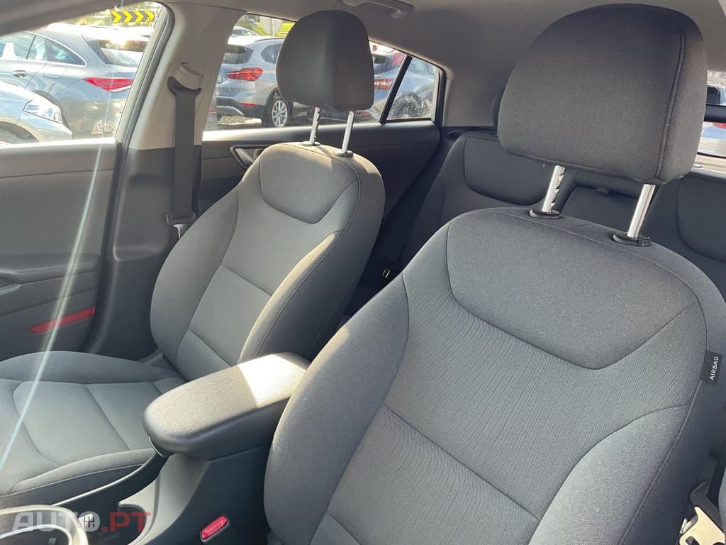 Hyundai Ioniq 1.6 GDI HEV