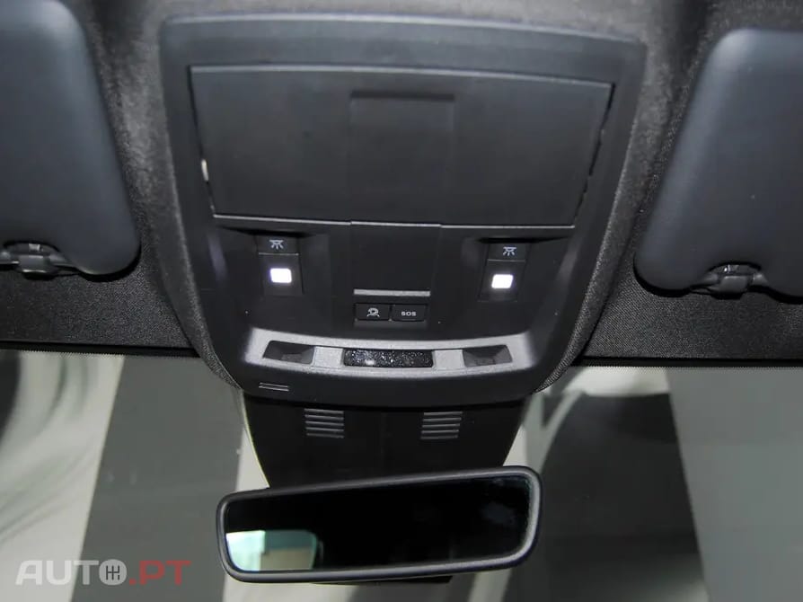 Peugeot 3008 1.2 Hybrid Allure e-DCS6
