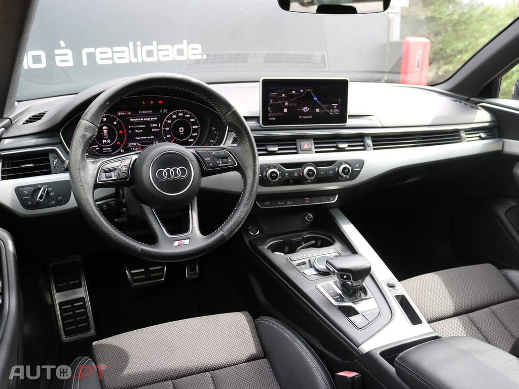 Audi A4 Avant 2.0 TDI multitronic S-line