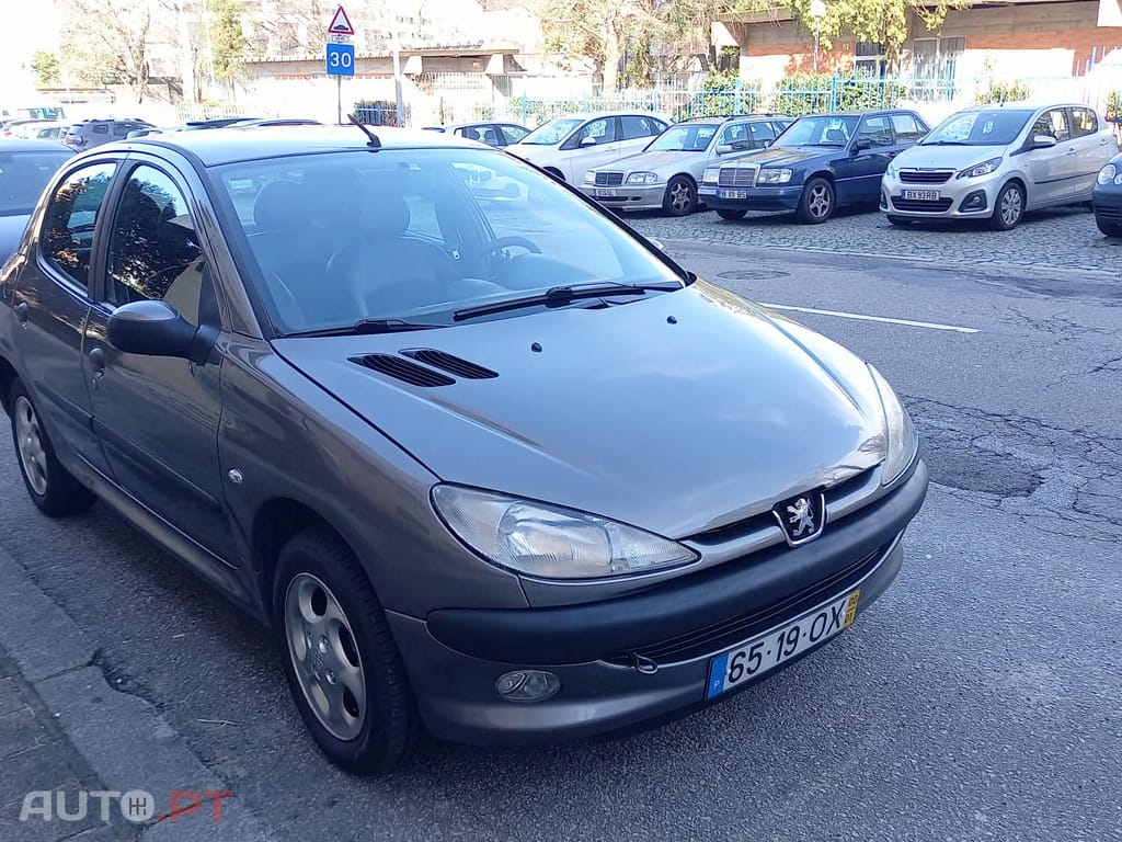 Peugeot 206 2.0HDI 90cv 5lugares AC