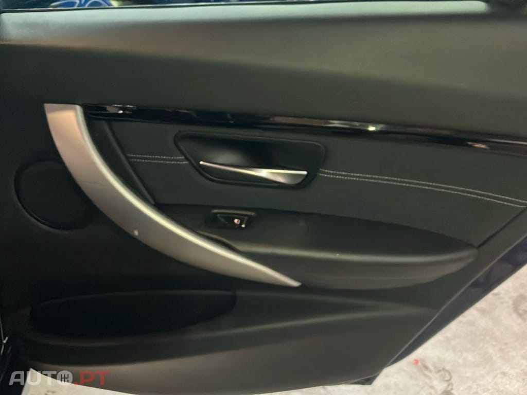 BMW 318 d Line Sport Auto Touring