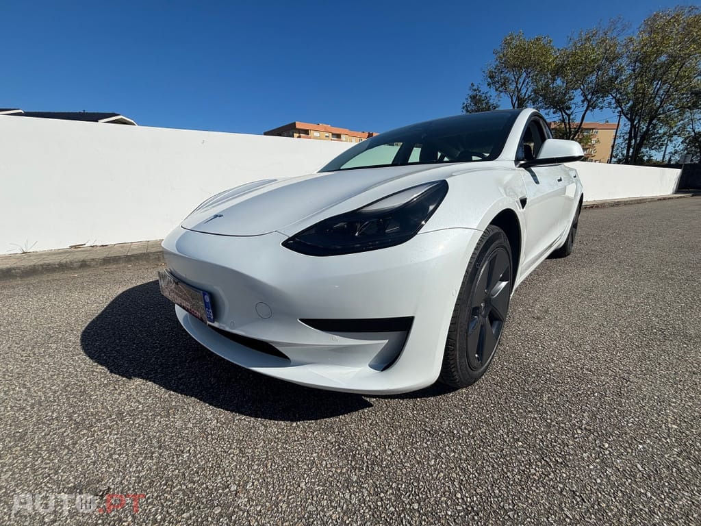 Tesla Model 3 Standard Range Plus RWD