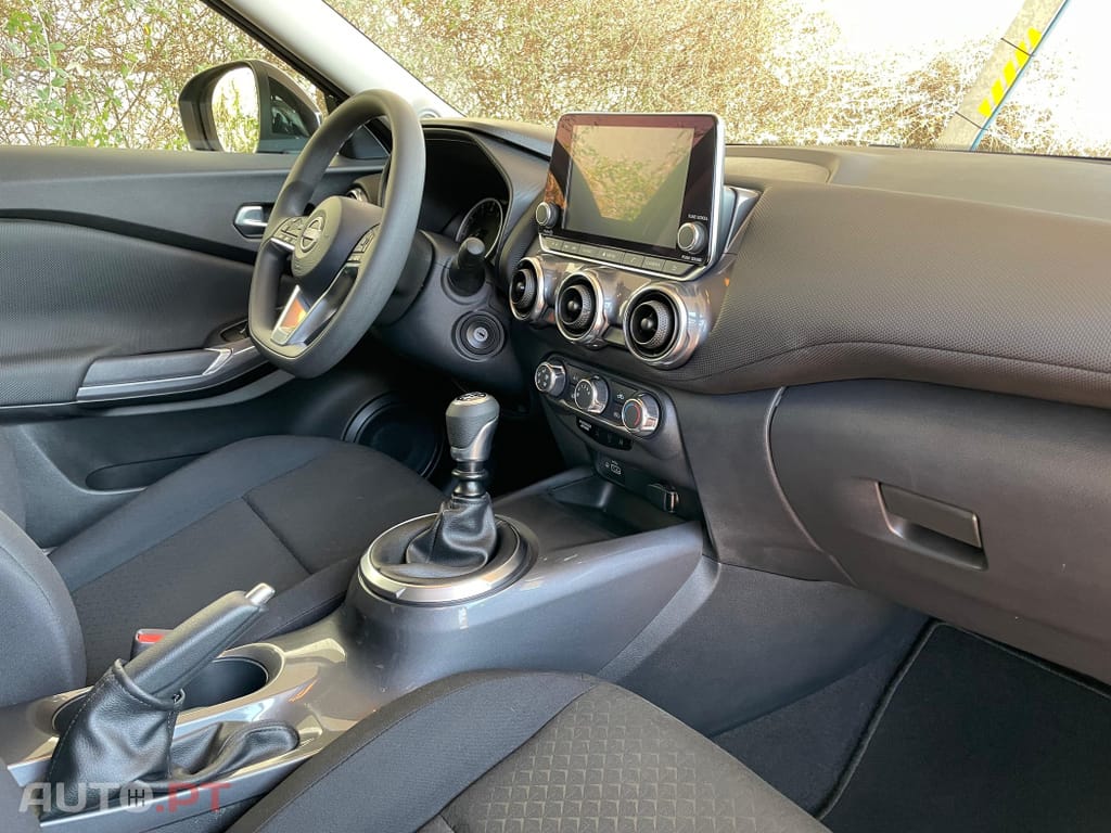 Nissan Juke 1.0 DIG-T N-Connecta