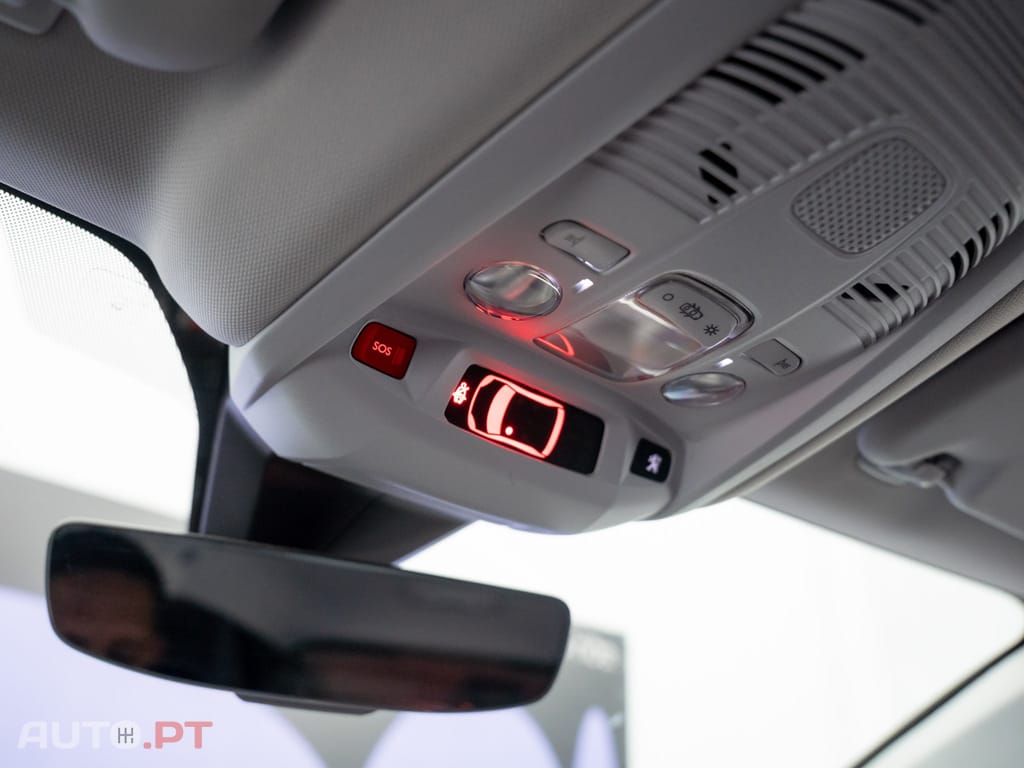 Peugeot 3008 1.6 Hybrid Allure Pack e-EAT8