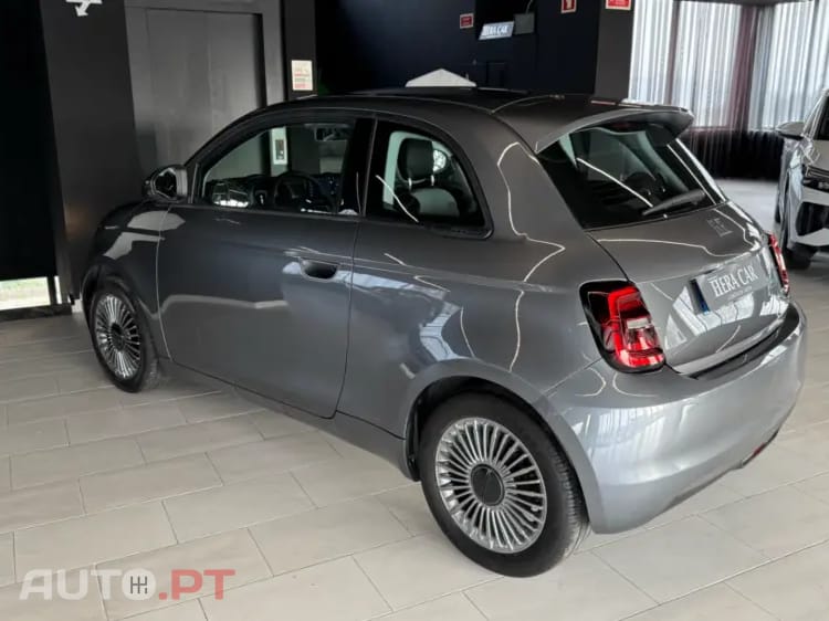 Fiat 500e 42 kWh Icon
