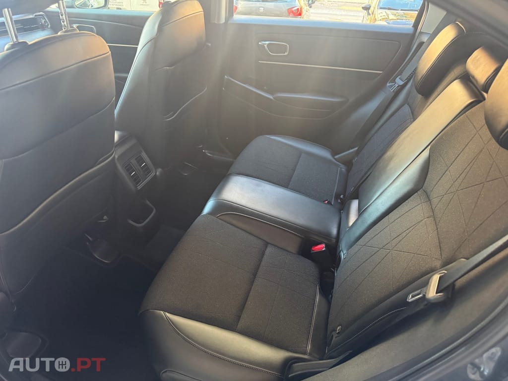 Honda HR-V 1.5 i-MMD e:HEV Elegance