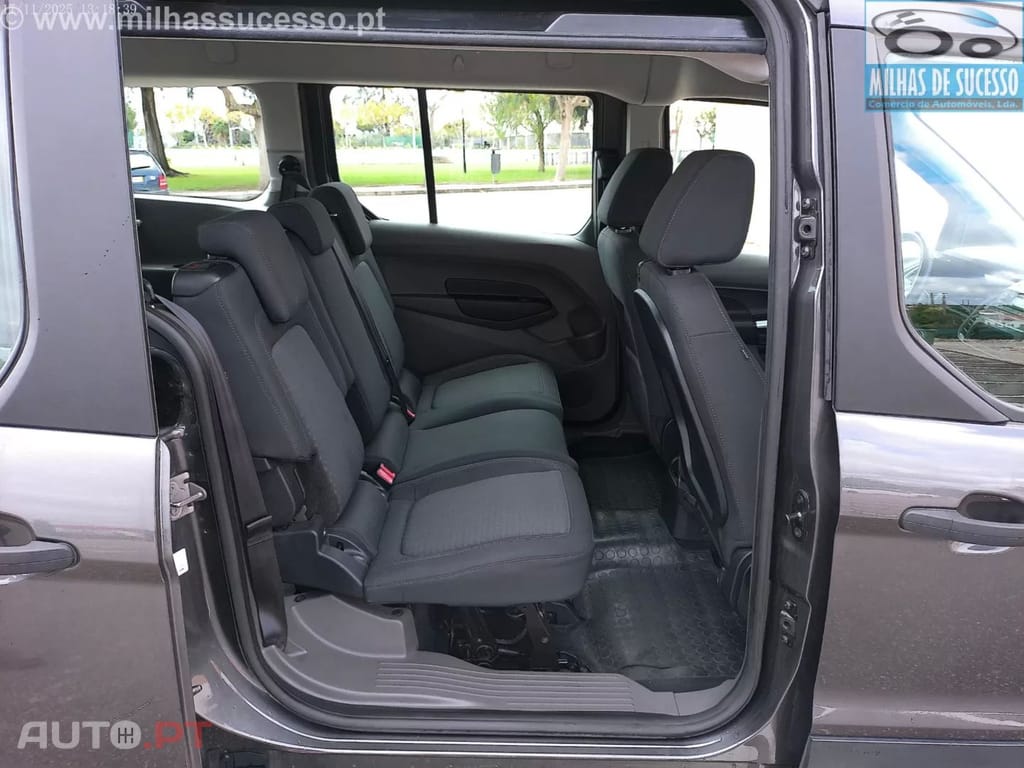 Ford Tourneo Grand 1.5 TDCi Active