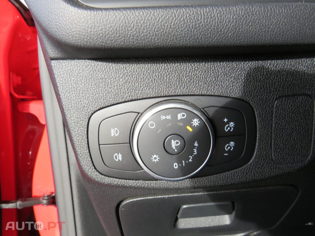 Ford Focus SW 1.5 TDCi EcoBlue Titanium