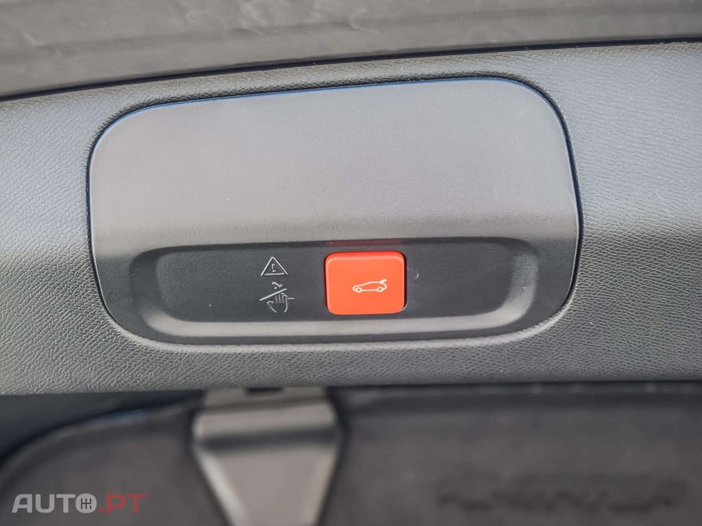 Peugeot 408 1.6 Hybrid GT e-EAT8