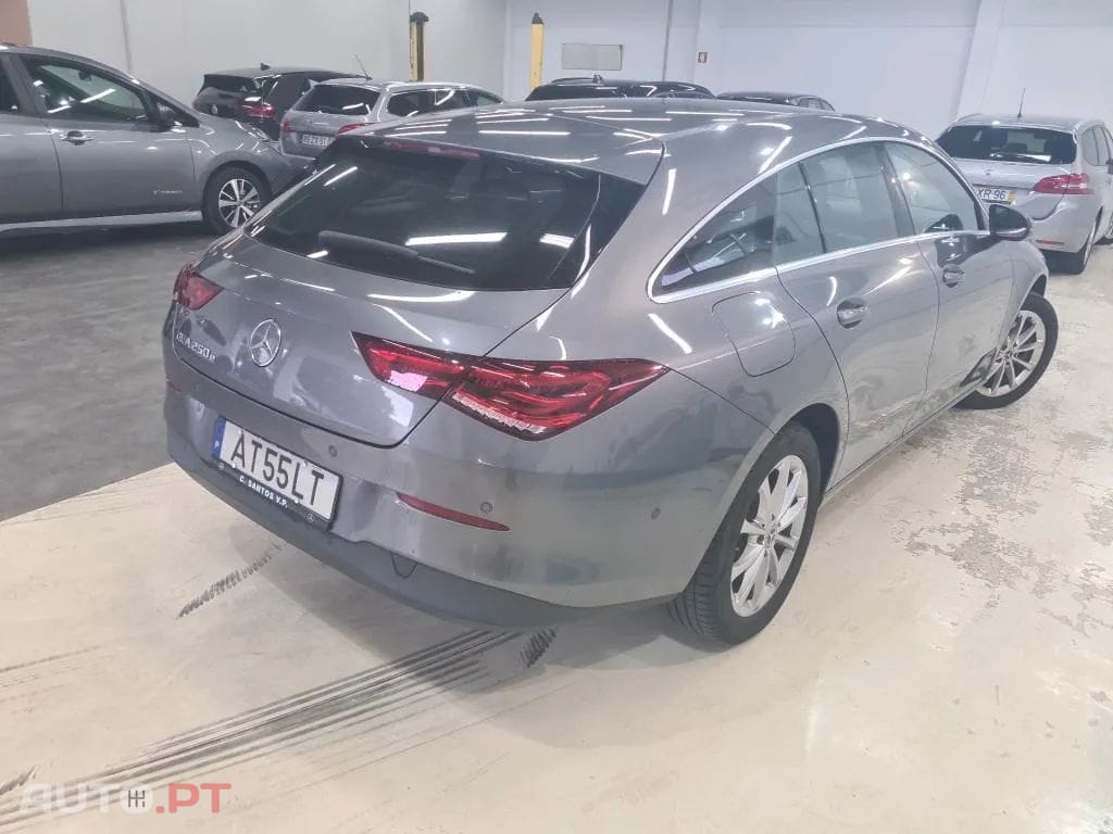 Mercedes-Benz CLA 250 e Shooting Brake Style Plus