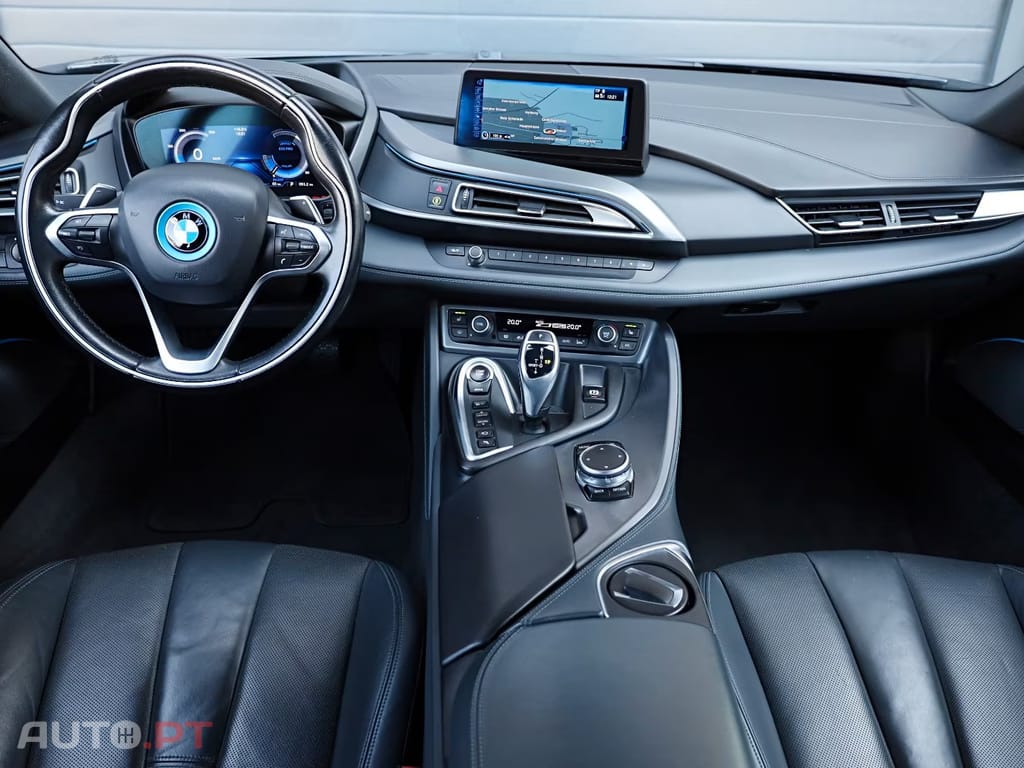 BMW i8 Coupe AWD