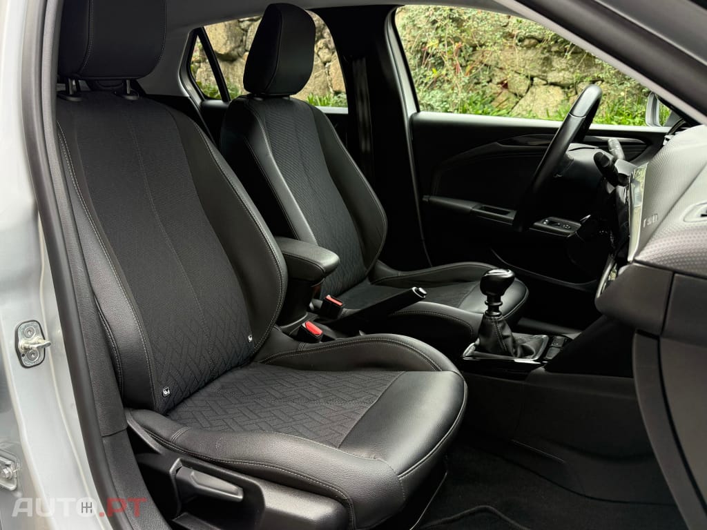Opel Corsa 1.2 T Elegance