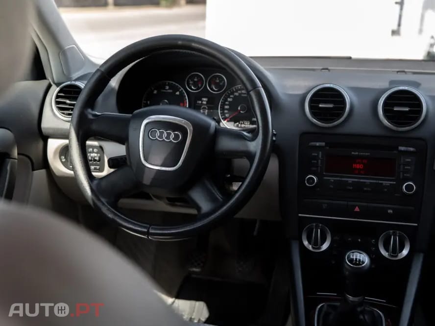 Audi A3 Sportback 2.0 TDi Attraction