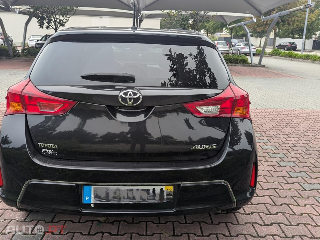 Toyota Auris 1.4 DC active + AC