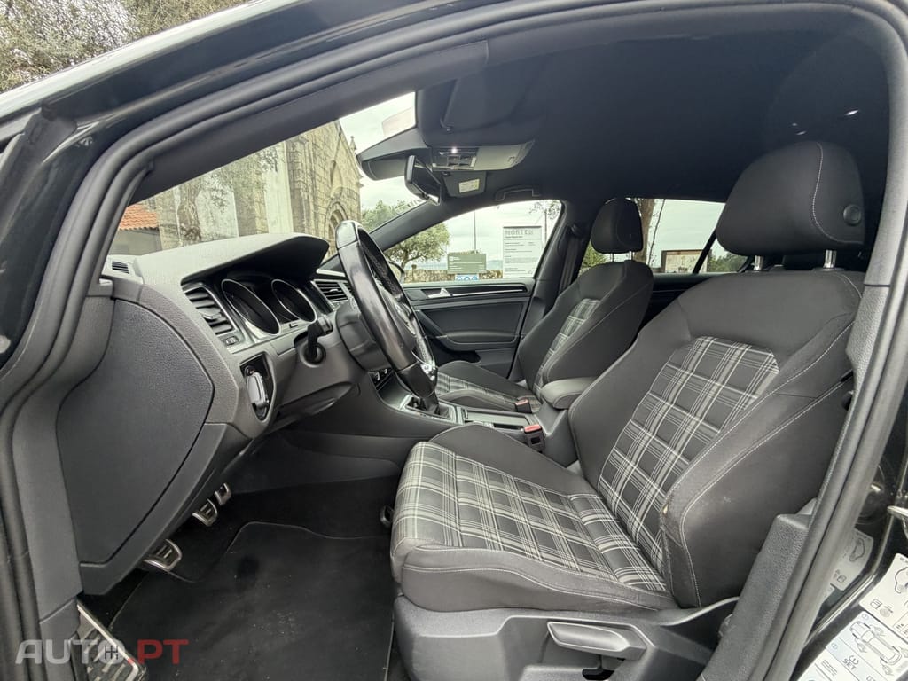 Volkswagen Golf 2.0 TDi GTD
