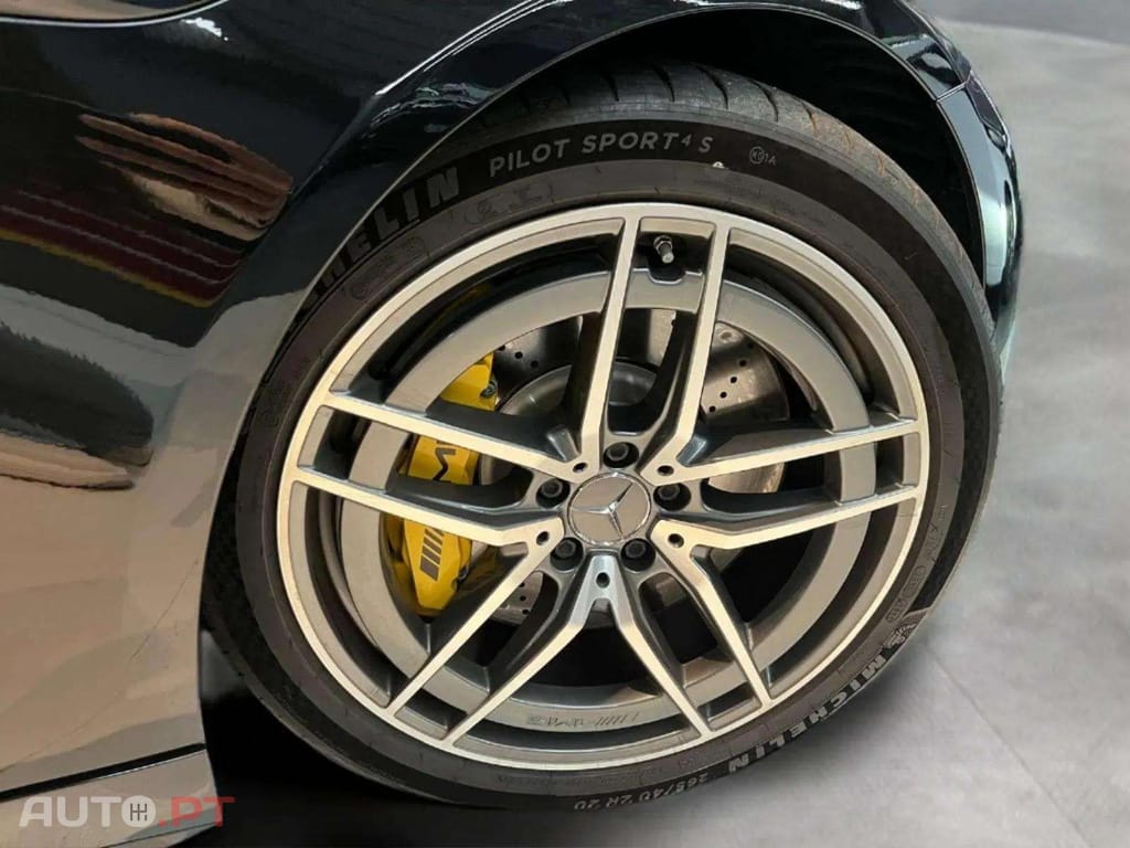 Mercedes-Benz SL 63 AMG 4MATIC+