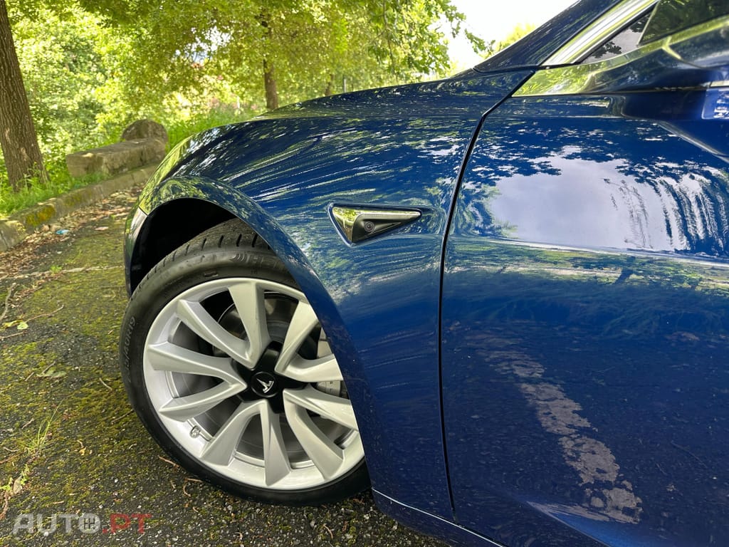 Tesla Model 3 Long-Range Dual Motor AWD
