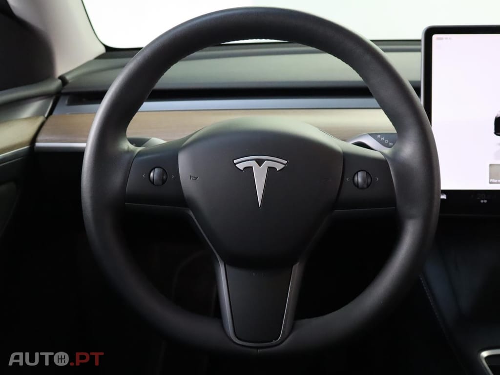 Tesla Model Y Performance Dual Motor AWD