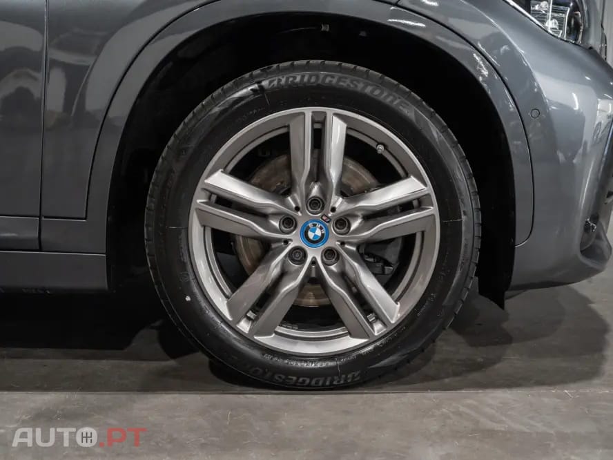 BMW X1 xDrive25e Pack Desportivo M